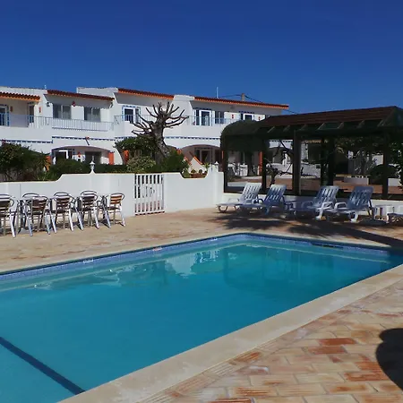 Centre Algarve 3* Moncarapacho