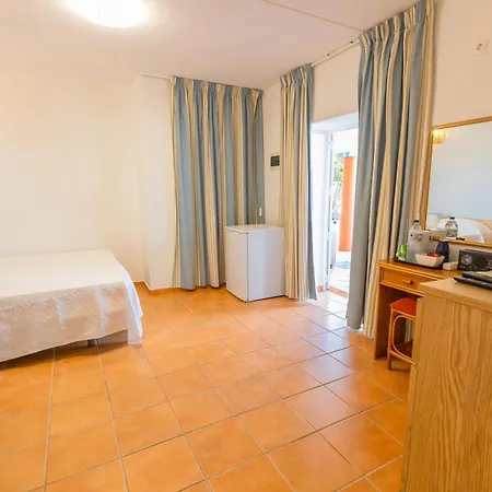 Aldeamento Turístico Centre Algarve 3*